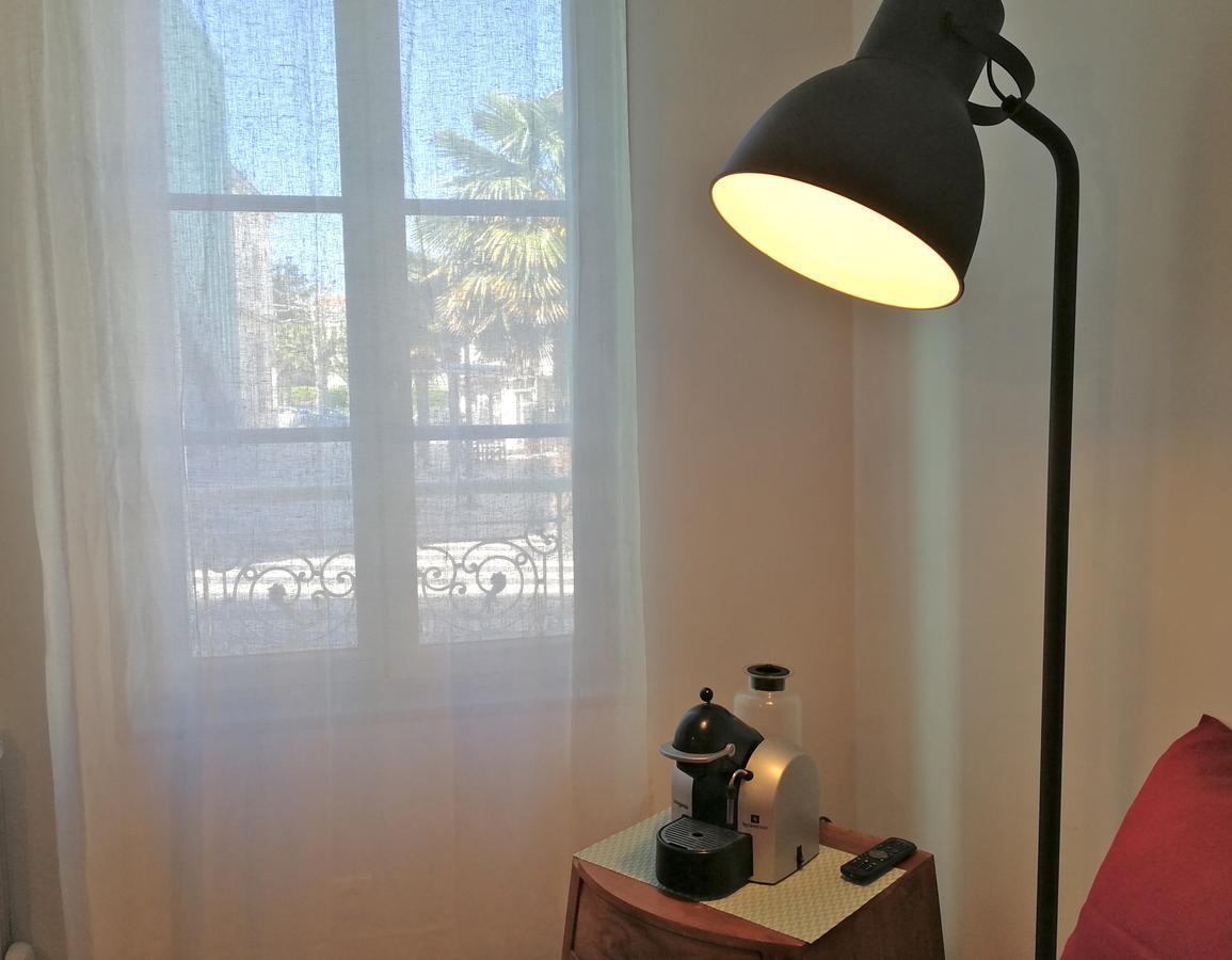 La Loge Du Theatre - Saintes Apartment Luaran gambar
